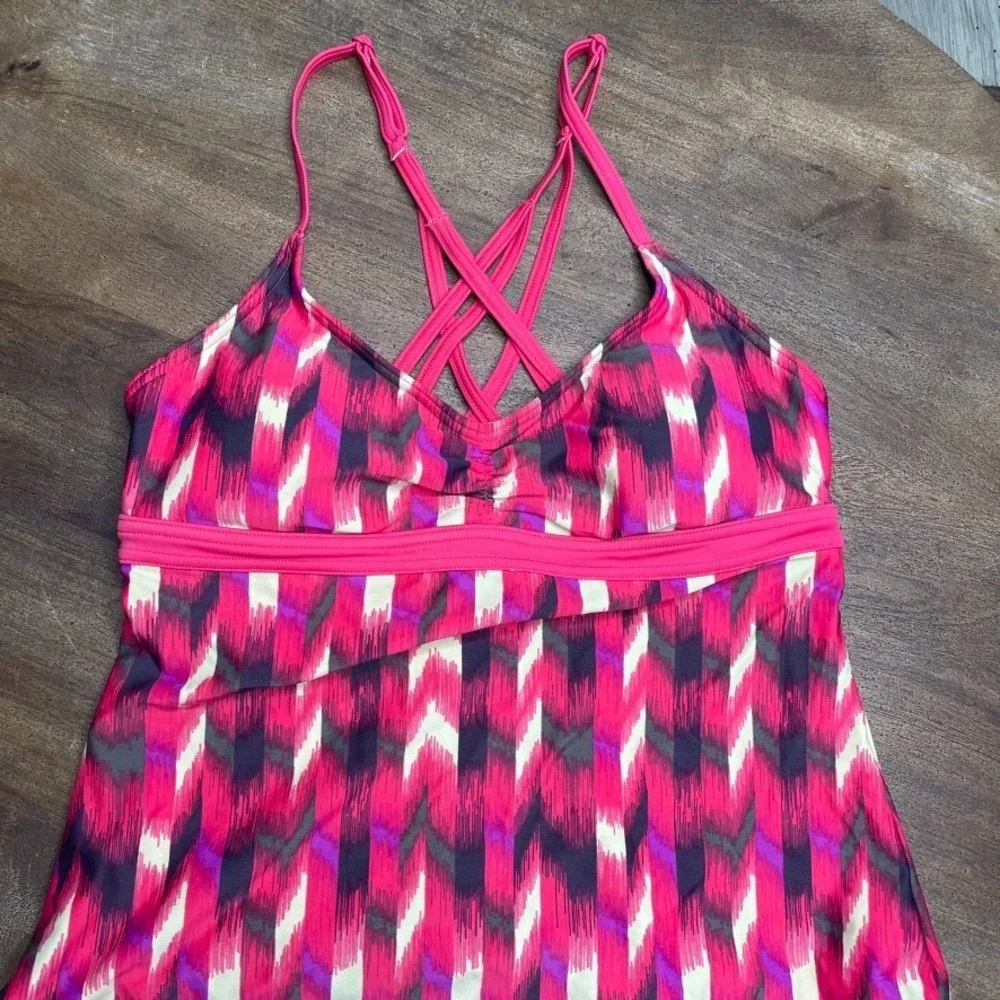 Prana Pink Cyra Tankini Swimsuit Top Size Small US 4-6 Modest Full Coverage Swim